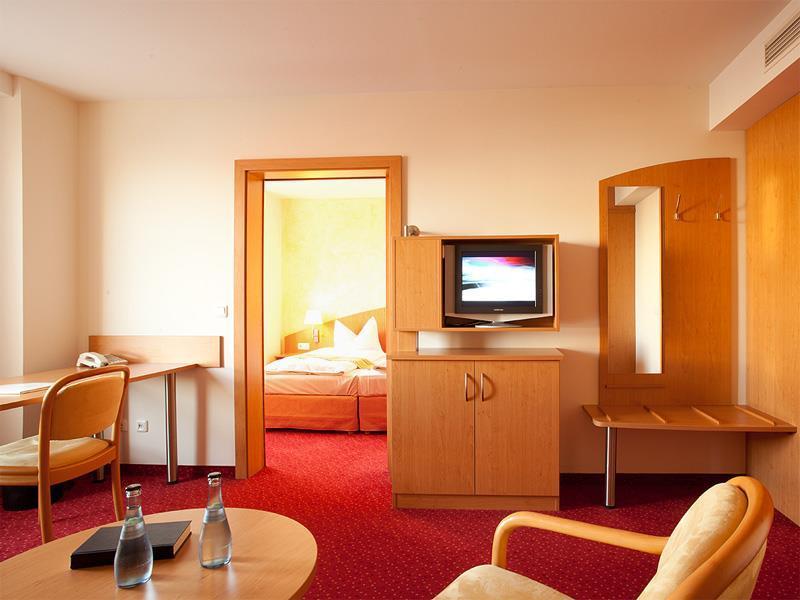 Hotel Alarun Unterschleißheim Pokój zdjęcie