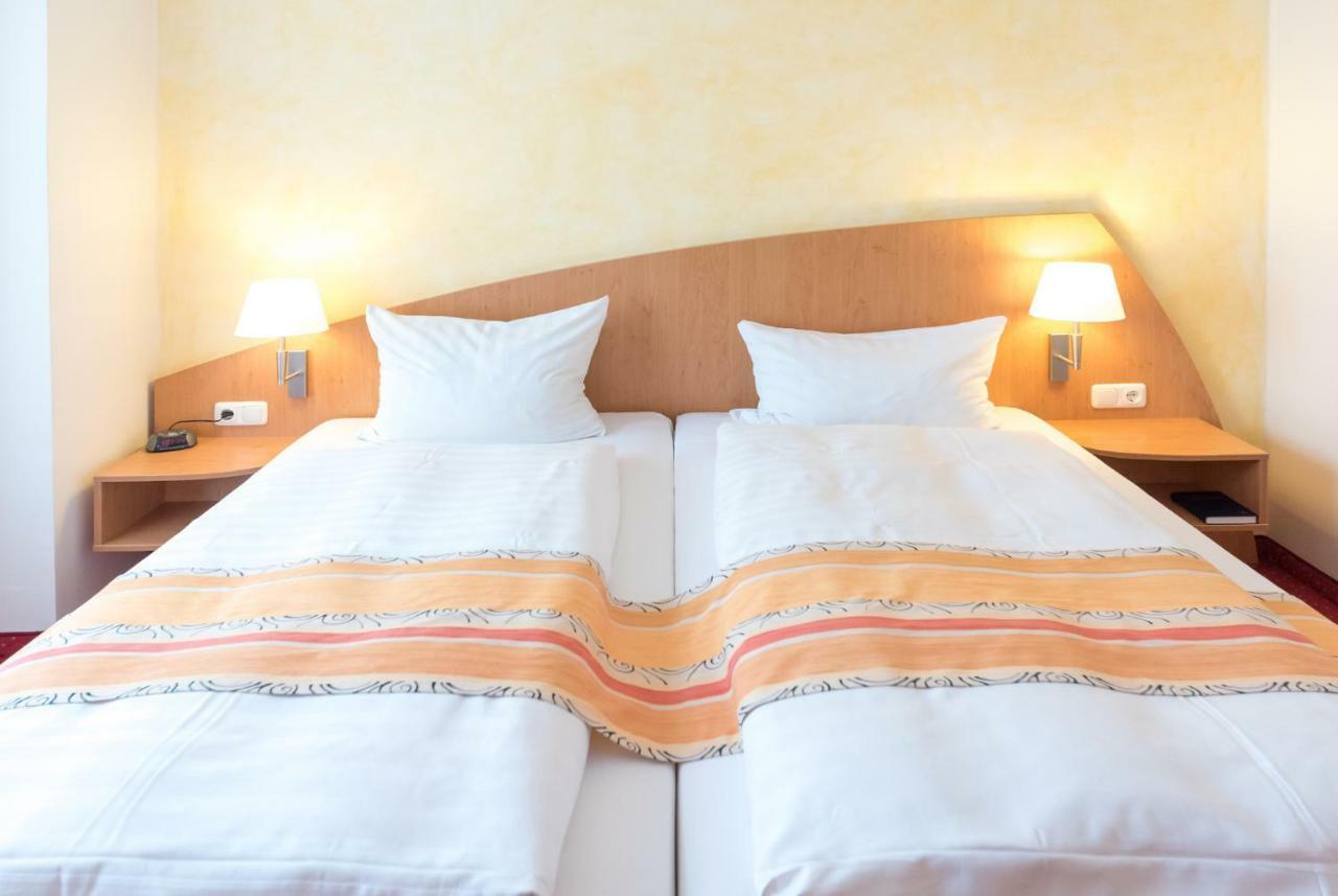 Hotel Alarun Unterschleißheim Zewnętrze zdjęcie